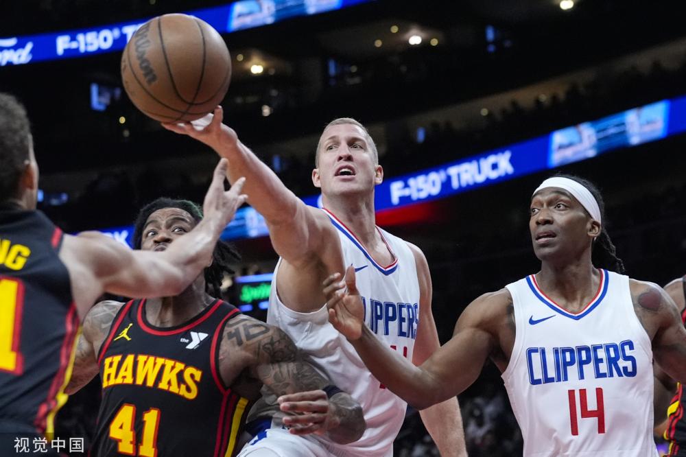 既能在防守 既能在防守