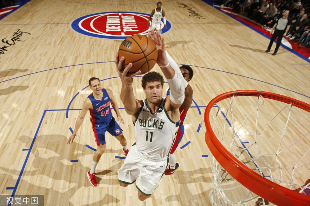 对此列出三 对此列出三