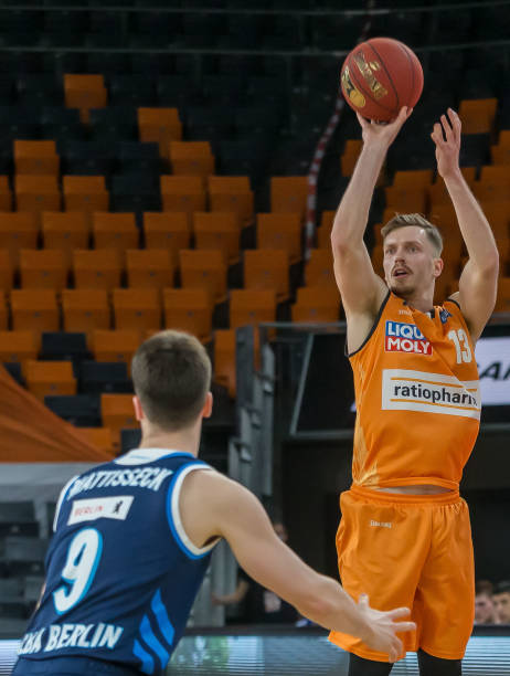 压进攻体系 压进攻体系