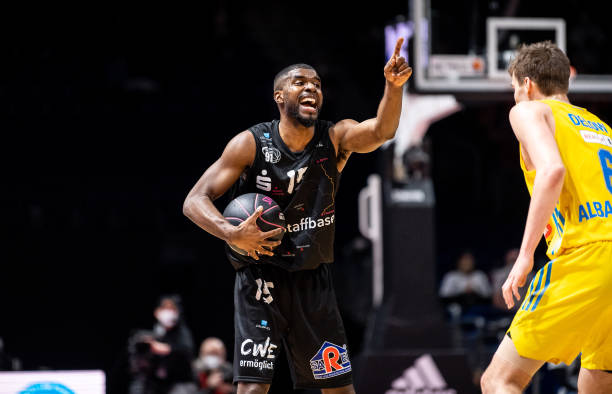 而沙特阿拉 而沙特阿拉